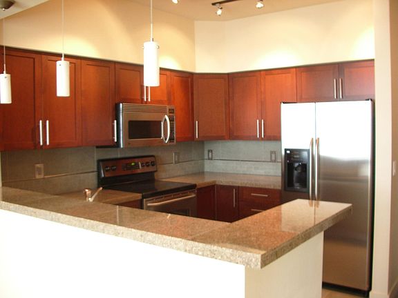 5th image of 211 Kirkland Ave APT 521