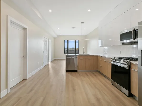 6800 Polk Street image 9 of 30