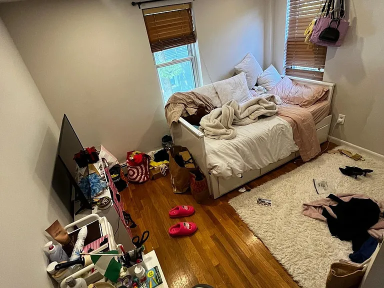 56 Crescent Ave #2U — Photo 5