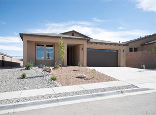 144 Mirador Blvd, Los Alamos, NM 87544
