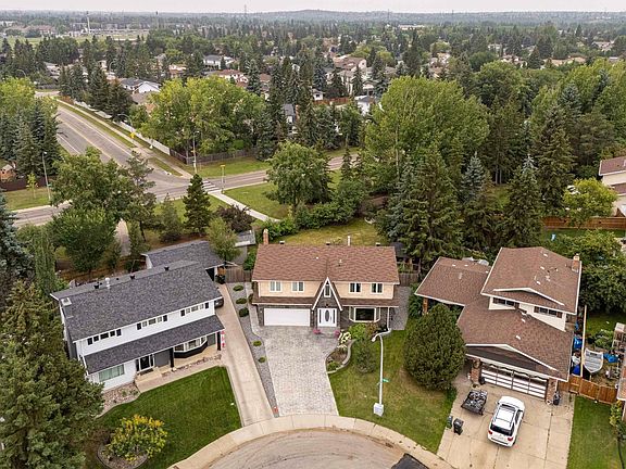2nd image of 11257 34a Ave NW