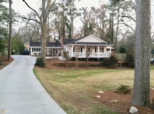 2 Parks Ave, Newnan, GA 30263