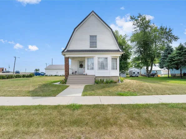 110 N Ash St, Stanwood, IA 52337