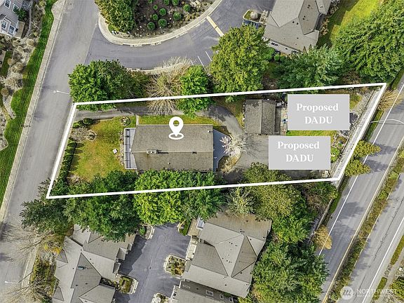 2nd image of 18654 NE 55th Street