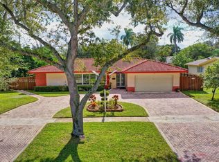 7000 Plantation Rd, Plantation, FL 33317