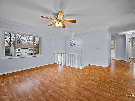 3rd image of 415 Mark Ave