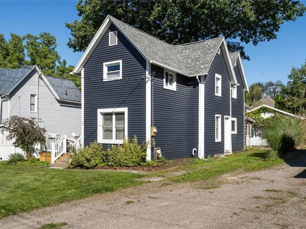 22 Hart St, Hornell, NY 14843