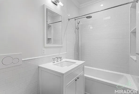 Rented by Mirador Real Estate | media 15