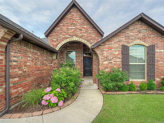 3rd image of 17309 Serrano Dr
