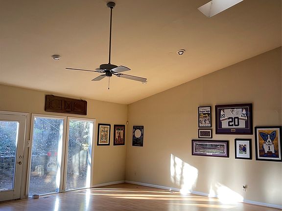 5th image of 300 Pierremont Rd Unit 40