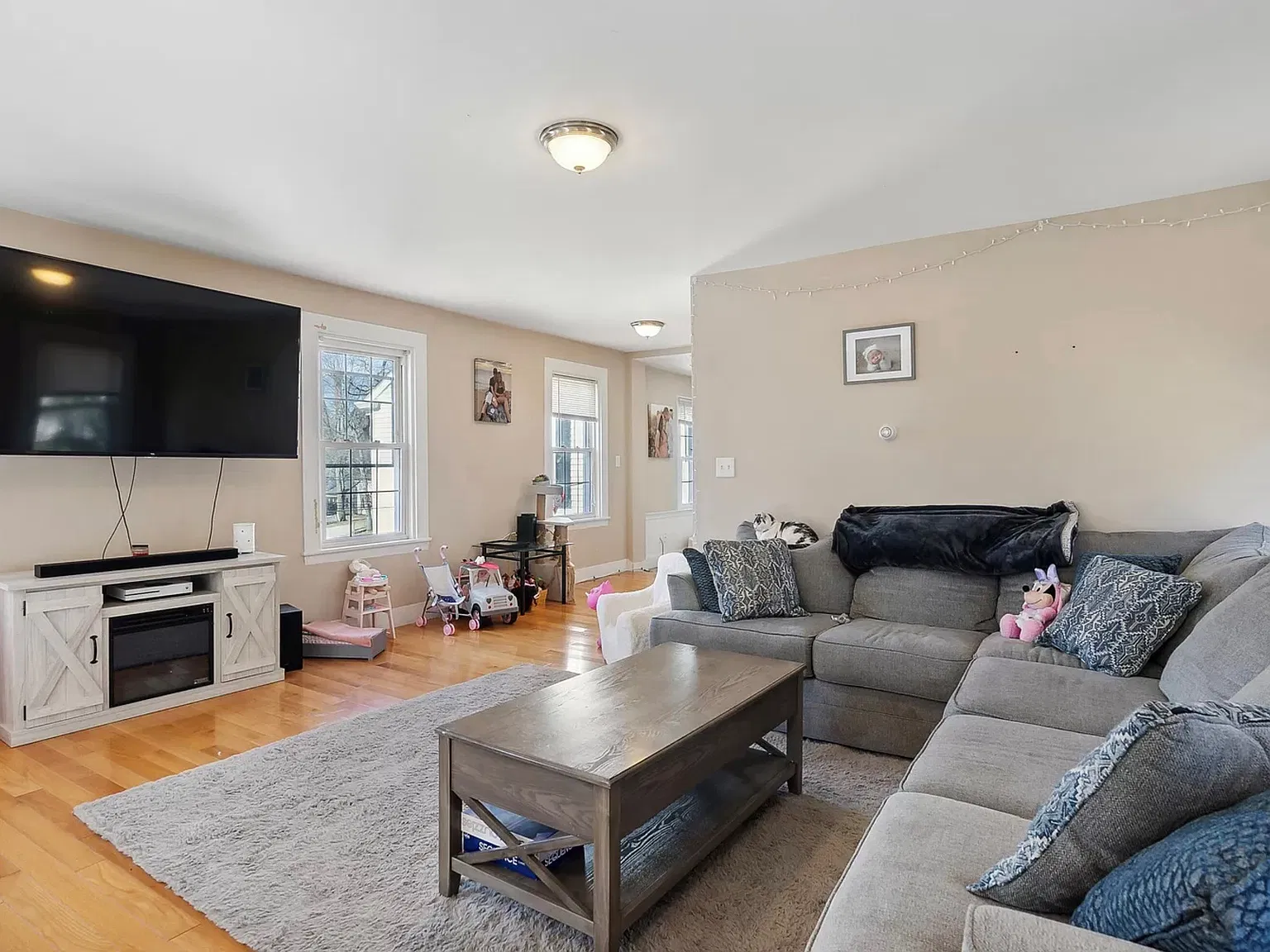 108 Longfellow St — Photo 4