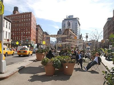 4th image of 225 W 14th St APT 4C