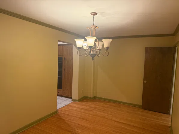 302 Felton Ave, Sharon Hill, PA 19079