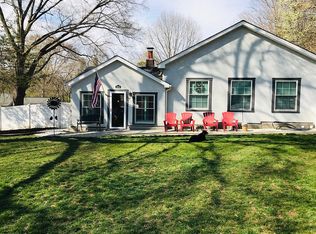 2814 Bass Ct, Alexandria, VA 22306
