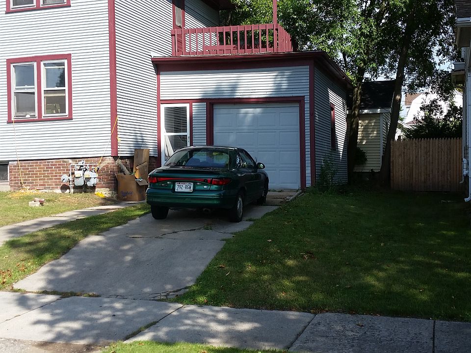 2nd image of 929 S 14th St