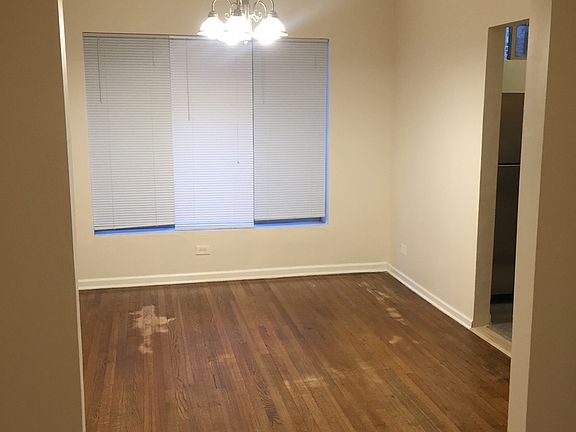 4th image of 5146 S King Dr APT D1