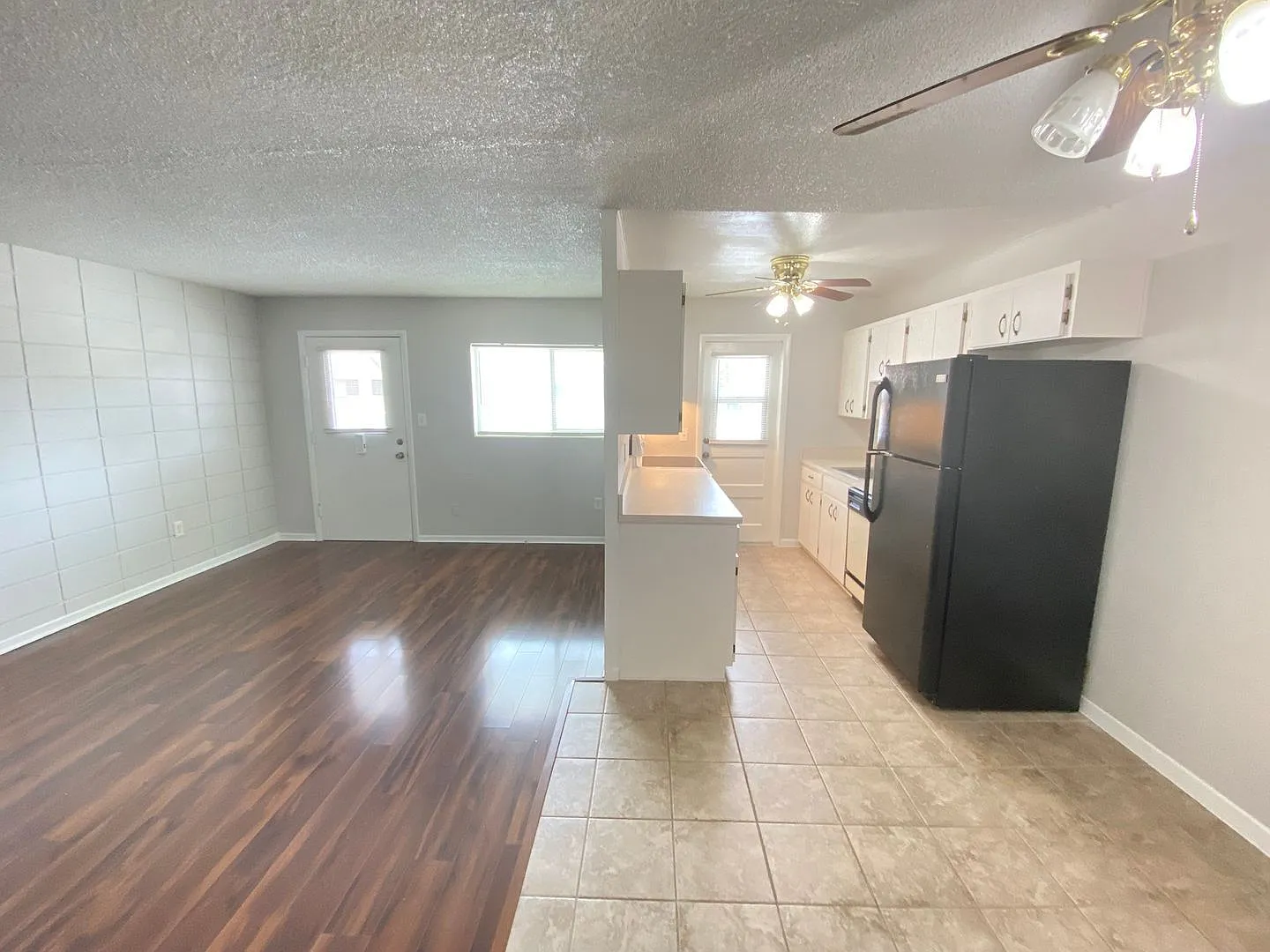 1 bed, 1.0 bath, 640 sqft, $1,325 — Photo 4