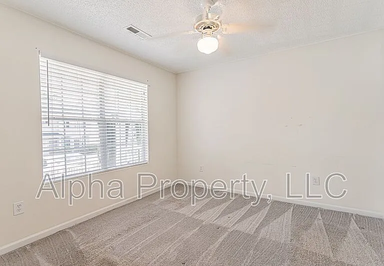 7 Hammett Grove Ln — Photo 5