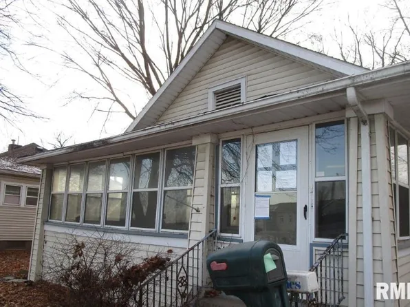 2456 Barker St, Clinton, IA 52732