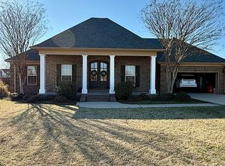 35 Caroline Cv, Cleveland, MS 38732