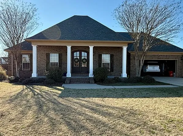 35 Caroline Cv, Cleveland, MS 38732