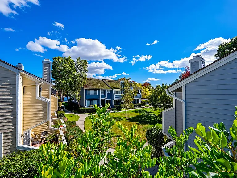 620 Holbrook Ct #101 — Photo 40