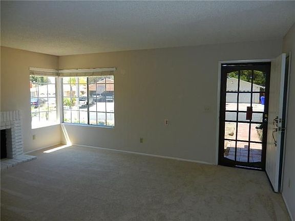 3rd image of 6863 Windward St