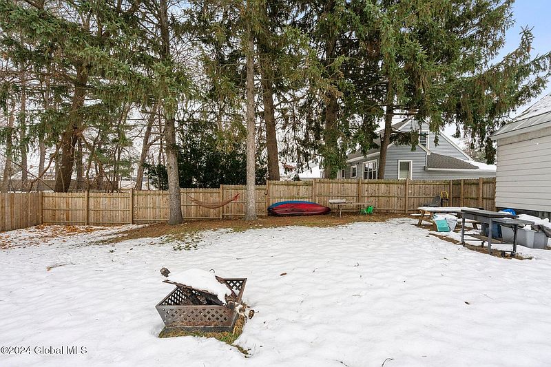 4th image of 1608 Bernice Street