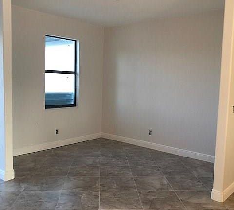 4th image of 1410 McKinley Ave