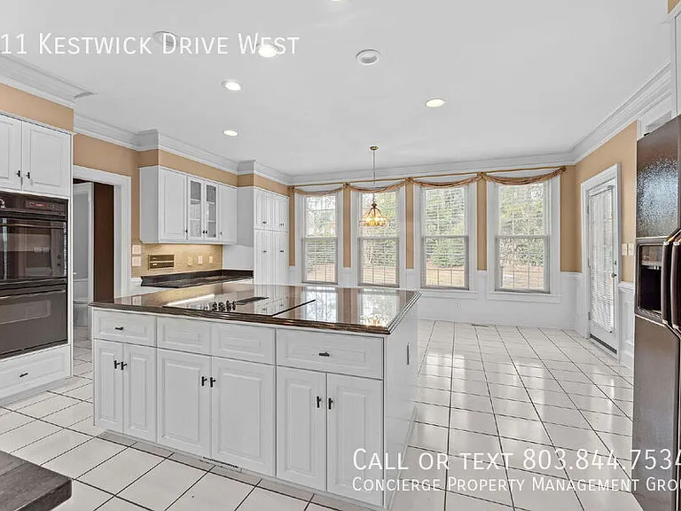 211 Kestwick Dr W — Photo 11