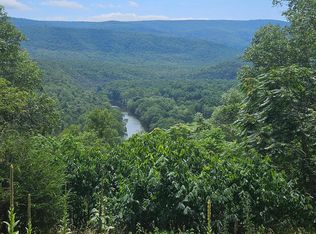 126 Trofton Hollow Ct, Great Cacapon, WV 25422