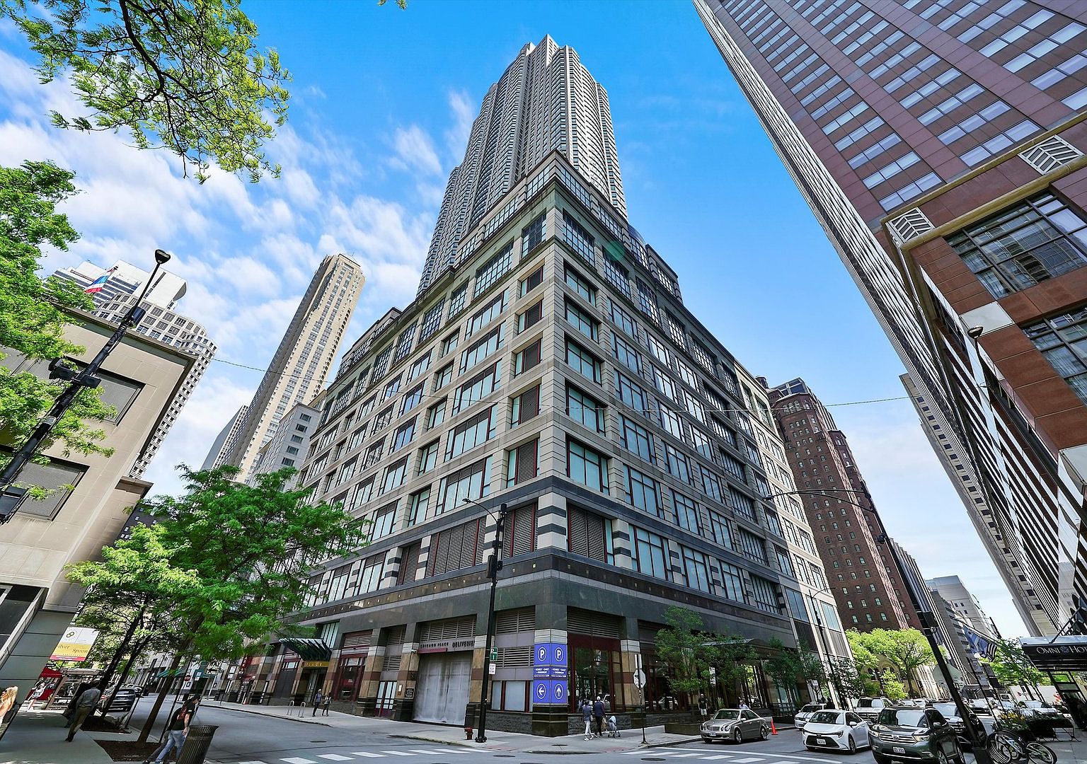 100 E Huron St APT 2502, Chicago, IL 60611 | MLS #11819815 | Zillow