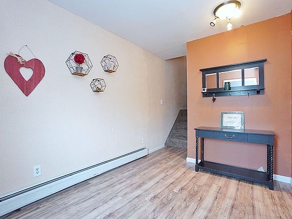 5th image of 43 Seguine Pl