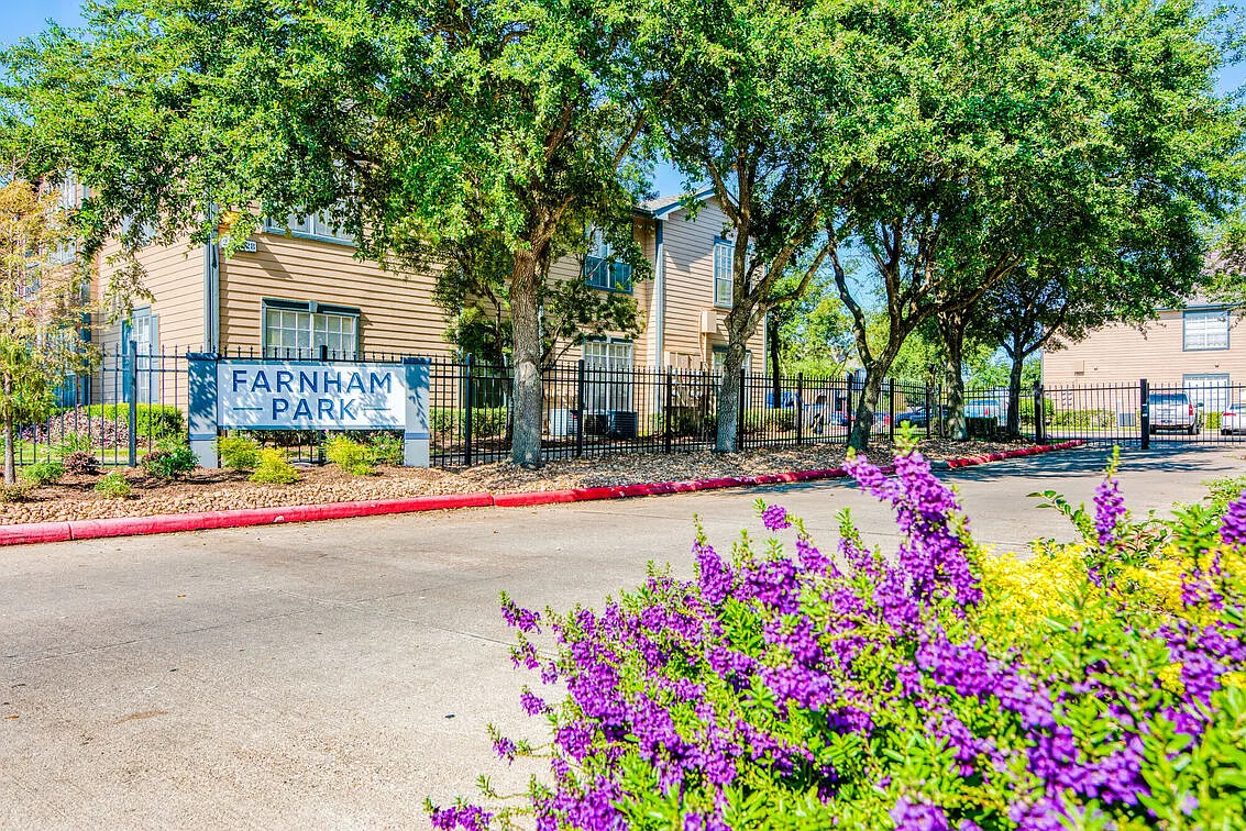 Farnham Park Apartments — Photo 1