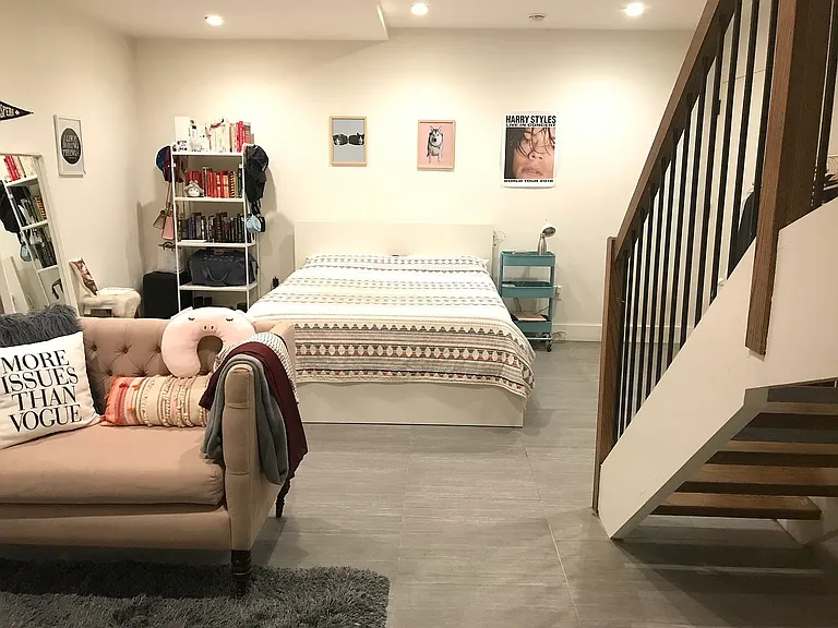 194 Hawthorne St #1F — Photo 9