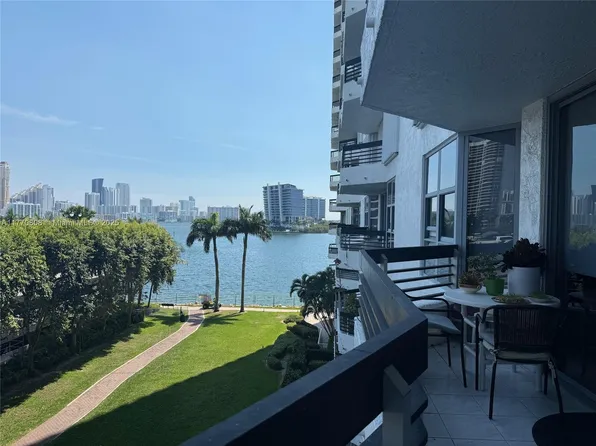 3530 Mystic Pointe Dr APT 512, Aventura, FL 33180