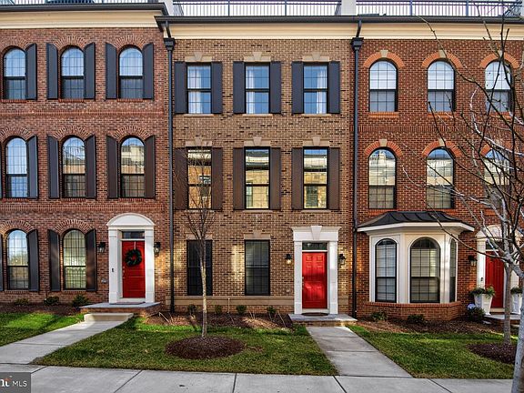 2nd image of 620 Leigh Way