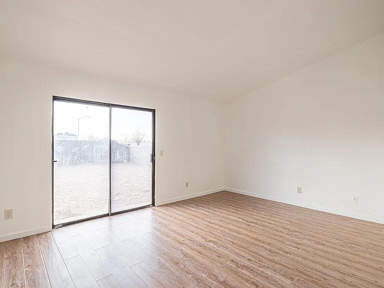 38659 Angele Trumpet Ct — Photo 12