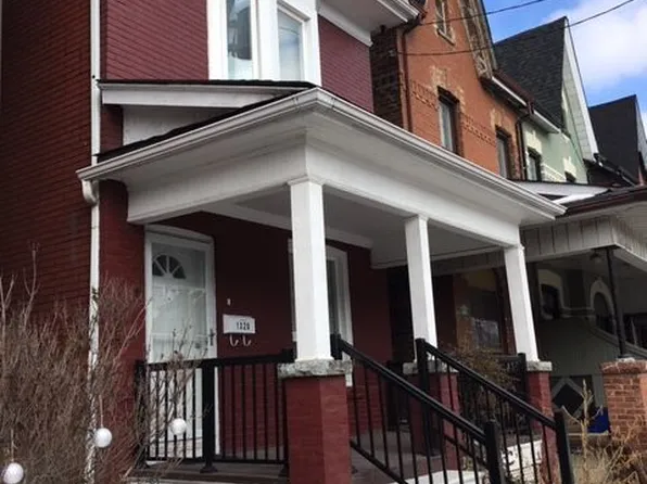 1320 Dundas St E #2, Toronto, ON M4M 1S6