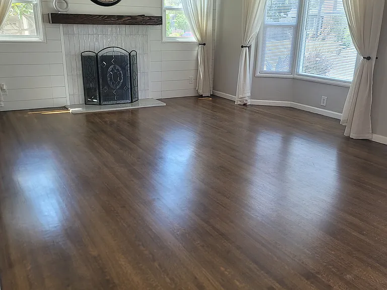3948 Rose Ave — Photo 2