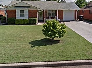 944 SW 1st St, Moore, OK 73160