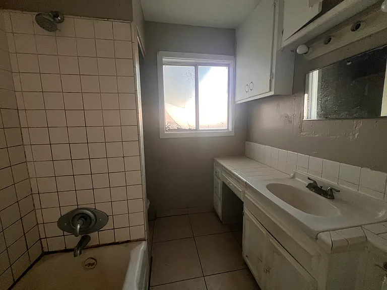 2810 Center St — Photo 19