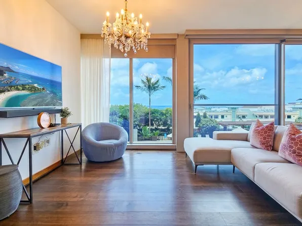 1555 Kapiolani Blvd, Honolulu, HI
