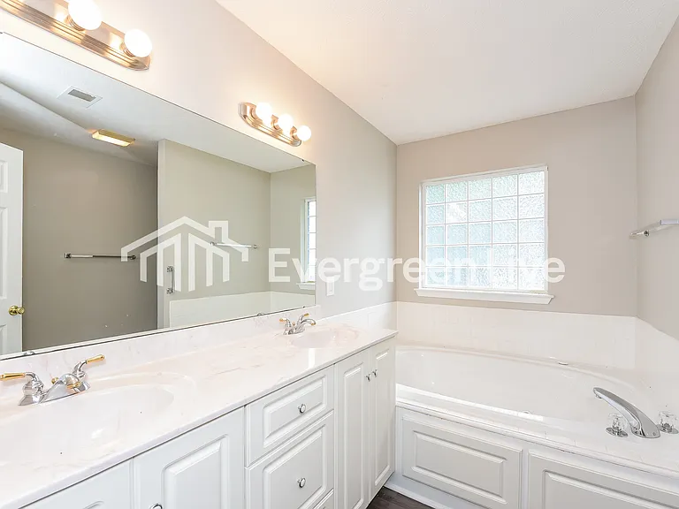 312 Red Barn Ct — Photo 11