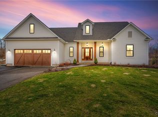 4909 Bishop Brook Cir, Manlius, NY 13104