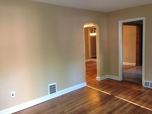 2nd image of 507 Woodland Ave