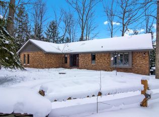 400 Wooded Shore Ln, Traverse City, MI 49686