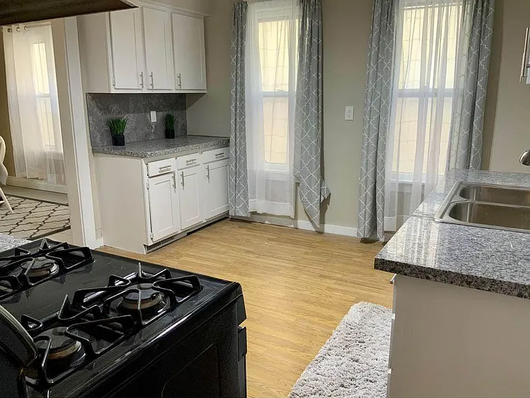 1229 Minnesota Ave #1 — Photo 5