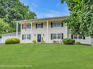 38 Duncan Dr, Morganville, NJ 07751