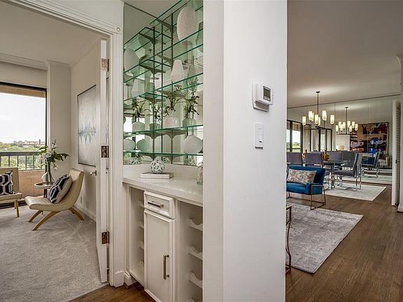 4th image of 3831 Turtle Creek Blvd APT 8G
